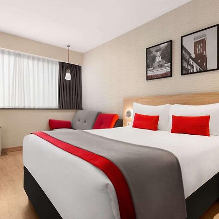 Ramada By Wyndham Madrid Tres Cantos Esterno foto